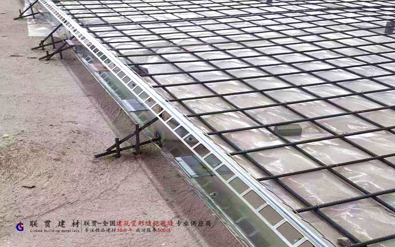 陇南市LG160-3000镀锌钢板铠装缝案例